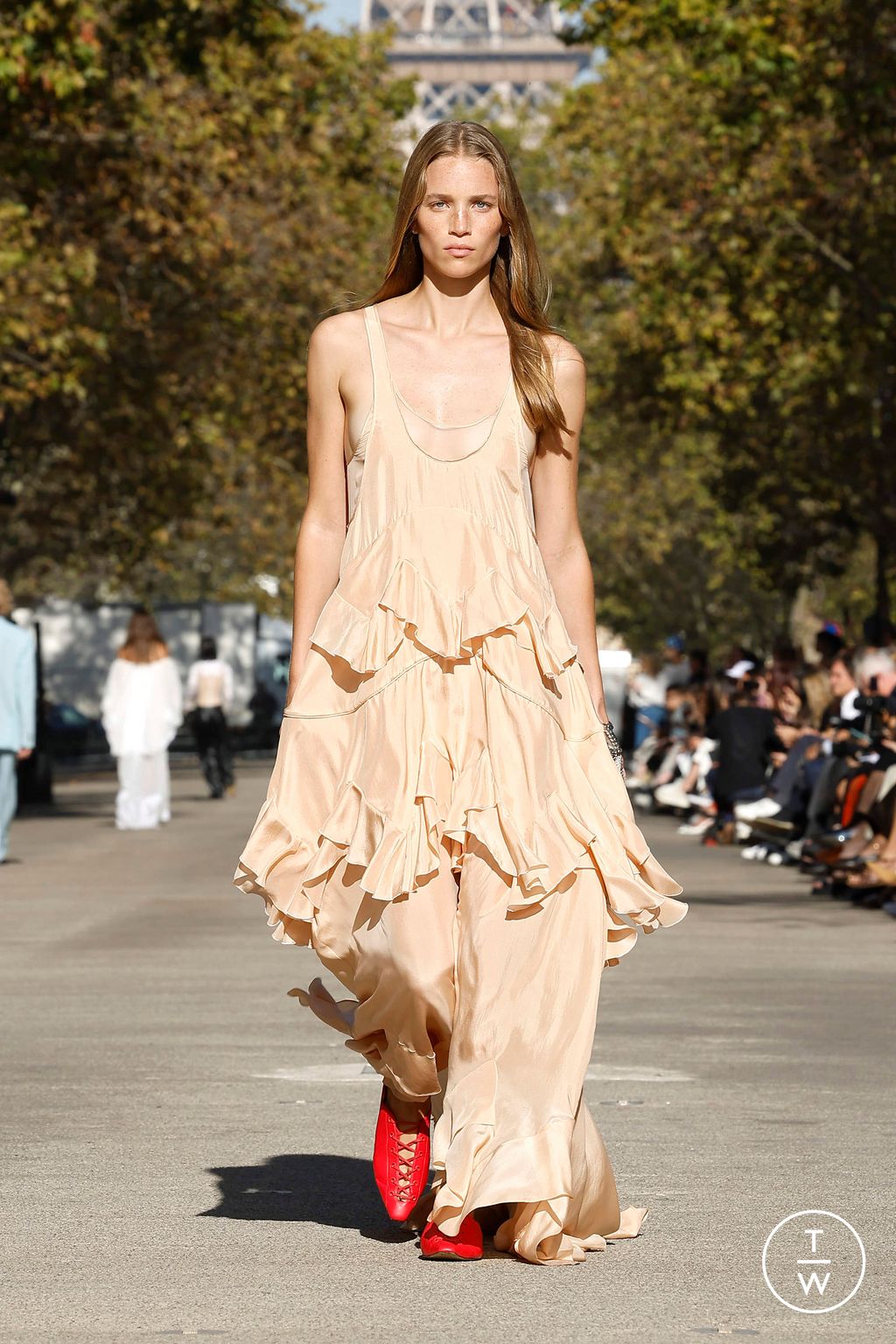 Fashion Week Paris Spring/Summer 2024 look 47 from the Stella McCartney collection 女装