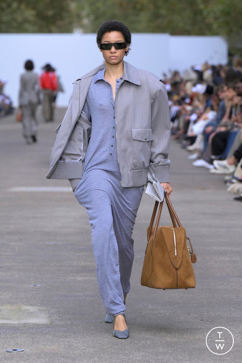 Fashion Week Paris Spring/Summer 2025 look 9 from the Stella McCartney collection womenswear
