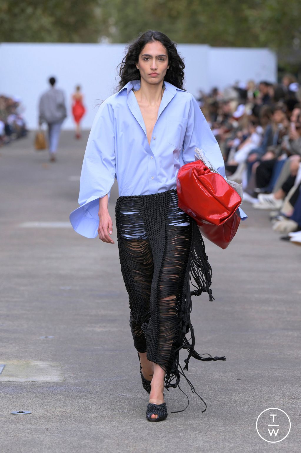 Fashion Week Paris Spring-Summer 2025 look 12 from the Stella McCartney collection womenswear