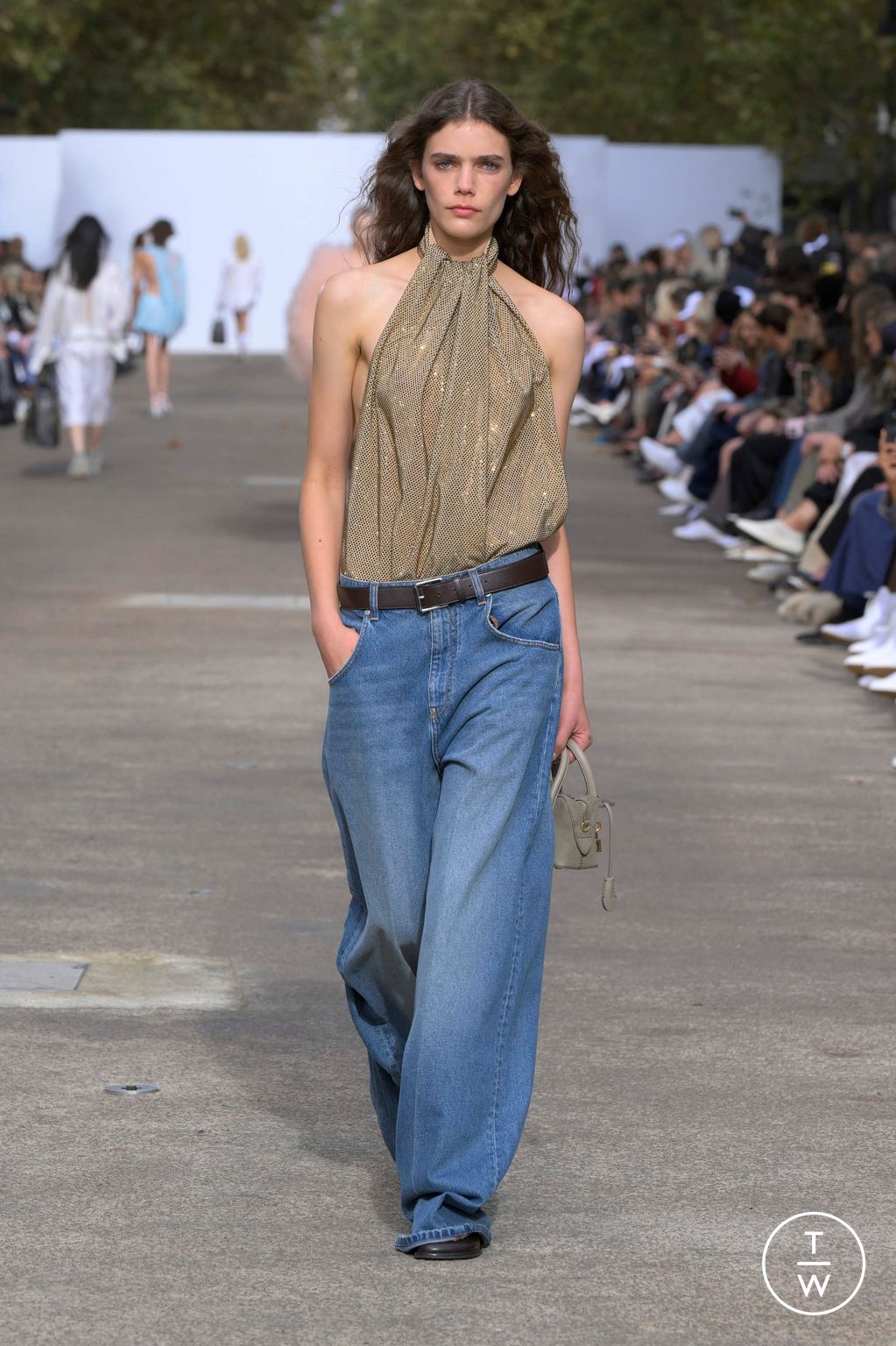 Fashion Week Paris Spring/Summer 2025 look 20 from the Stella McCartney collection womenswear