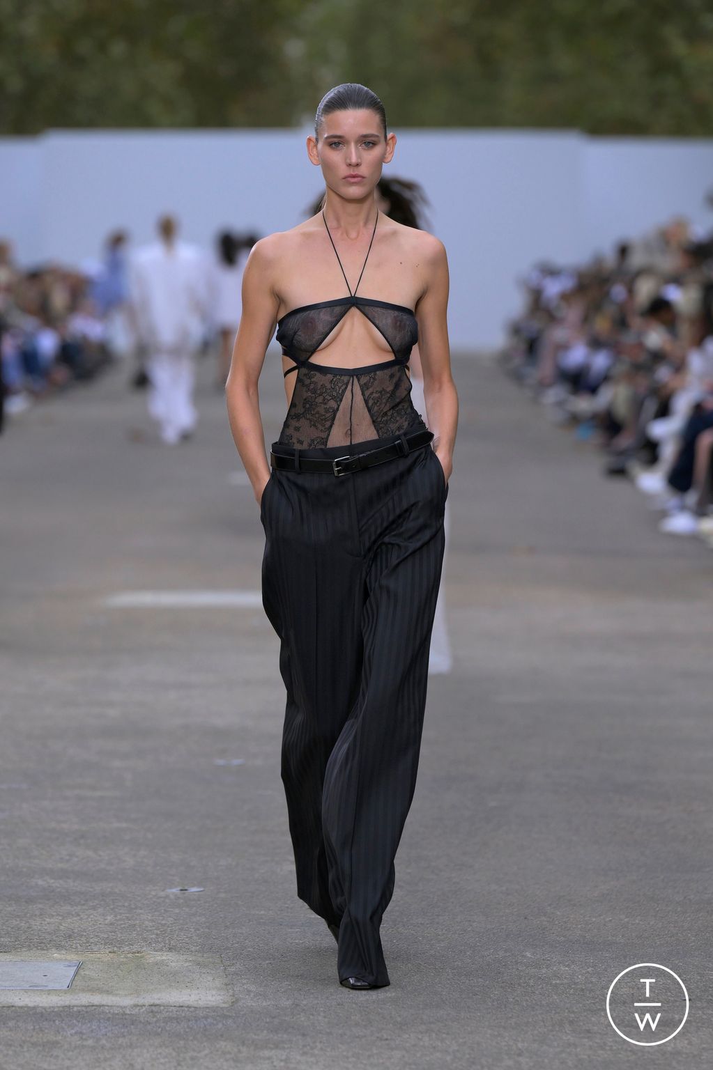 Fashion Week Paris Spring-Summer 2025 look 47 from the Stella McCartney collection womenswear