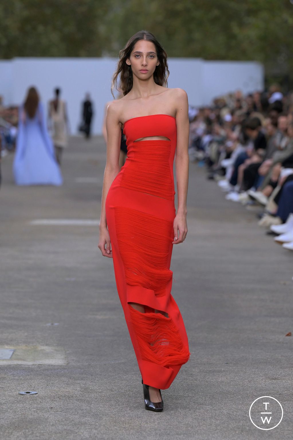 Fashion Week Paris Spring/Summer 2025 look 53 from the Stella McCartney collection womenswear