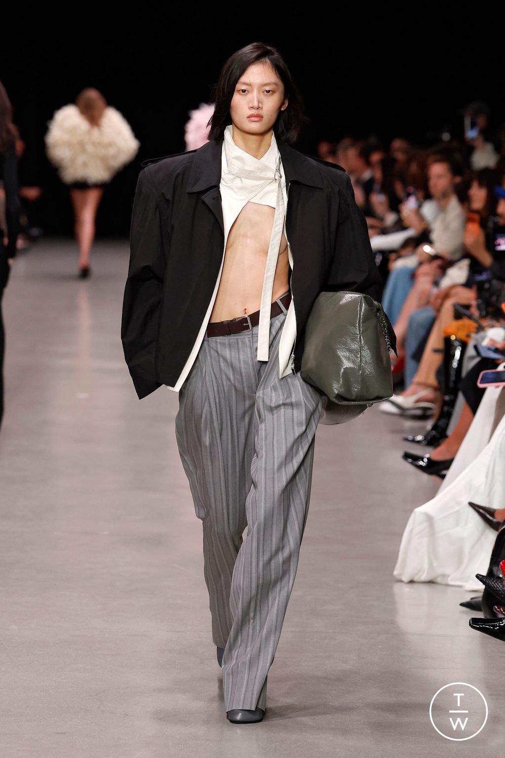 Fashion Week Paris Spring/Summer 2026 look 37 from the Stella McCartney collection 女装