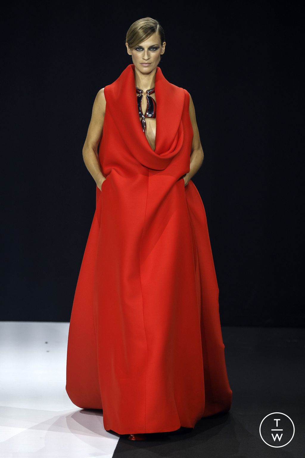 Fashion Week Paris Fall/Winter 2022 look 8 de la collection Stephane Rolland couture