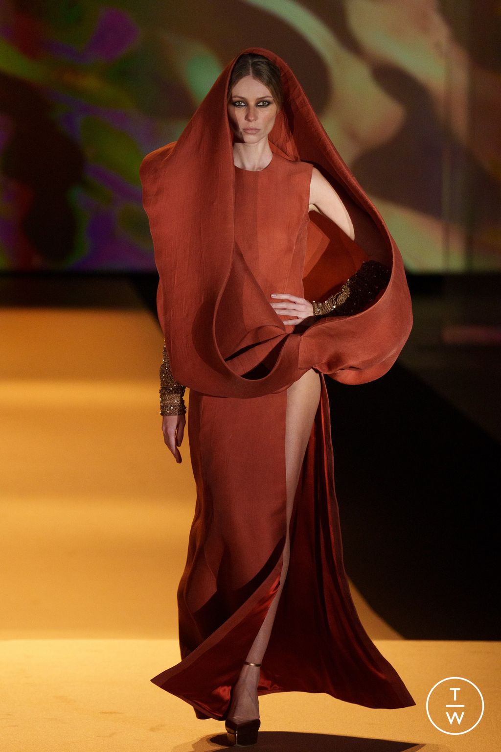 Fashion Week Paris Spring/Summer 2024 look 2 from the Stephane Rolland collection couture