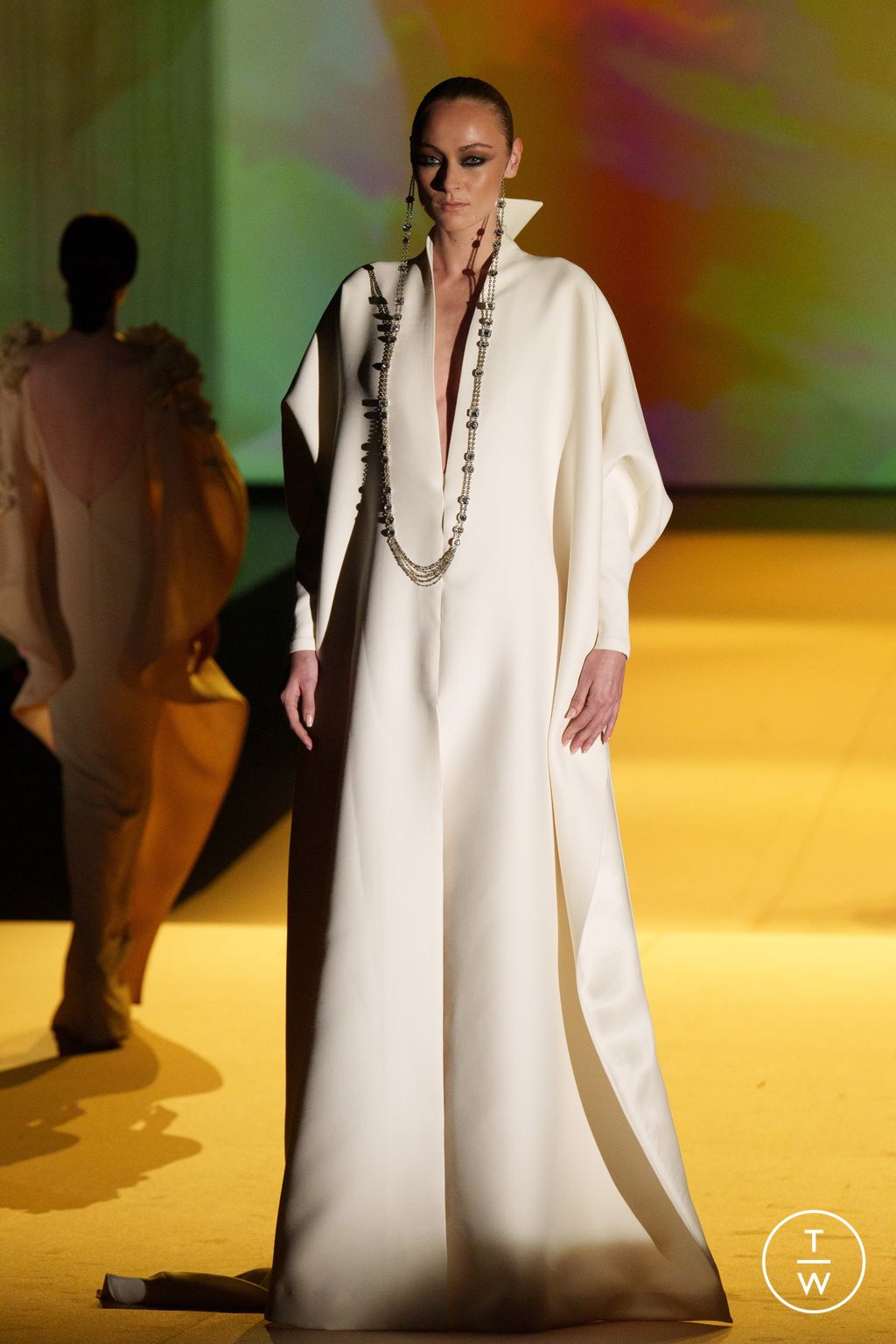 Fashion Week Paris Spring/Summer 2024 look 12 from the Stephane Rolland collection couture