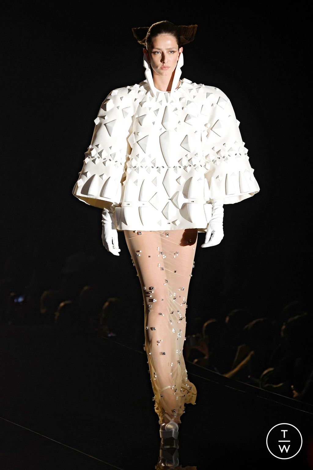 Fashion Week Paris Spring/Summer 2025 look 11 from the Stephane Rolland collection 高级定制