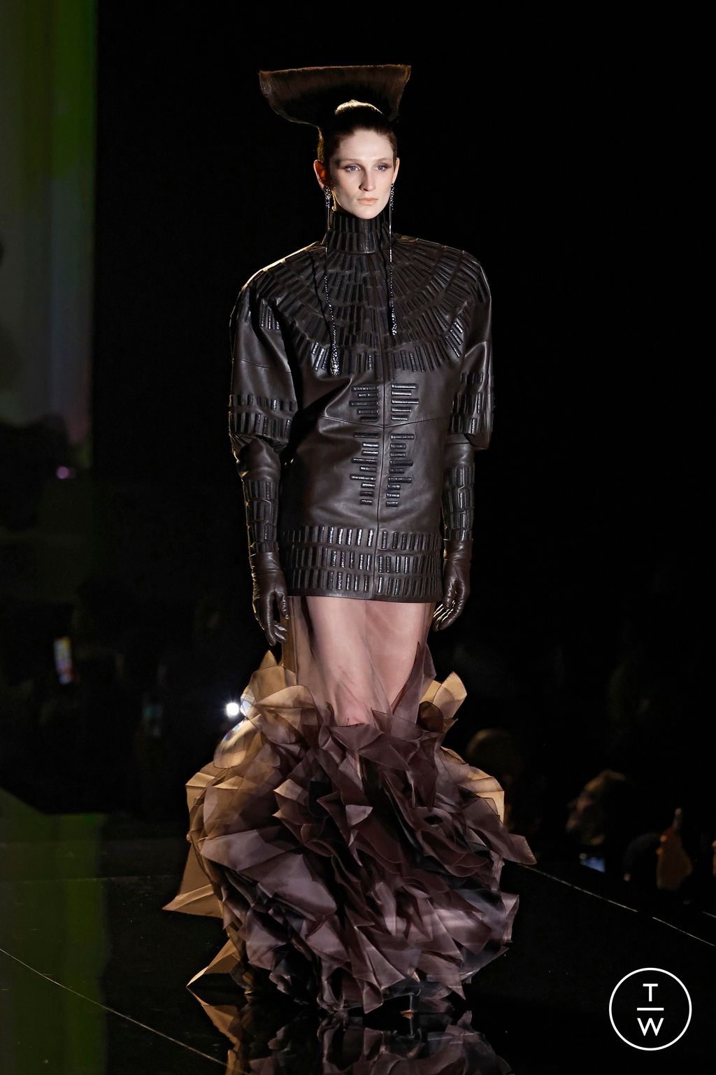 Fashion Week Paris Spring/Summer 2025 look 20 de la collection Stephane Rolland couture