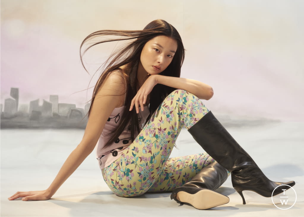 Fashion Week Paris Pre-Fall 2021 look 61 de la collection By Far womenswear accessories