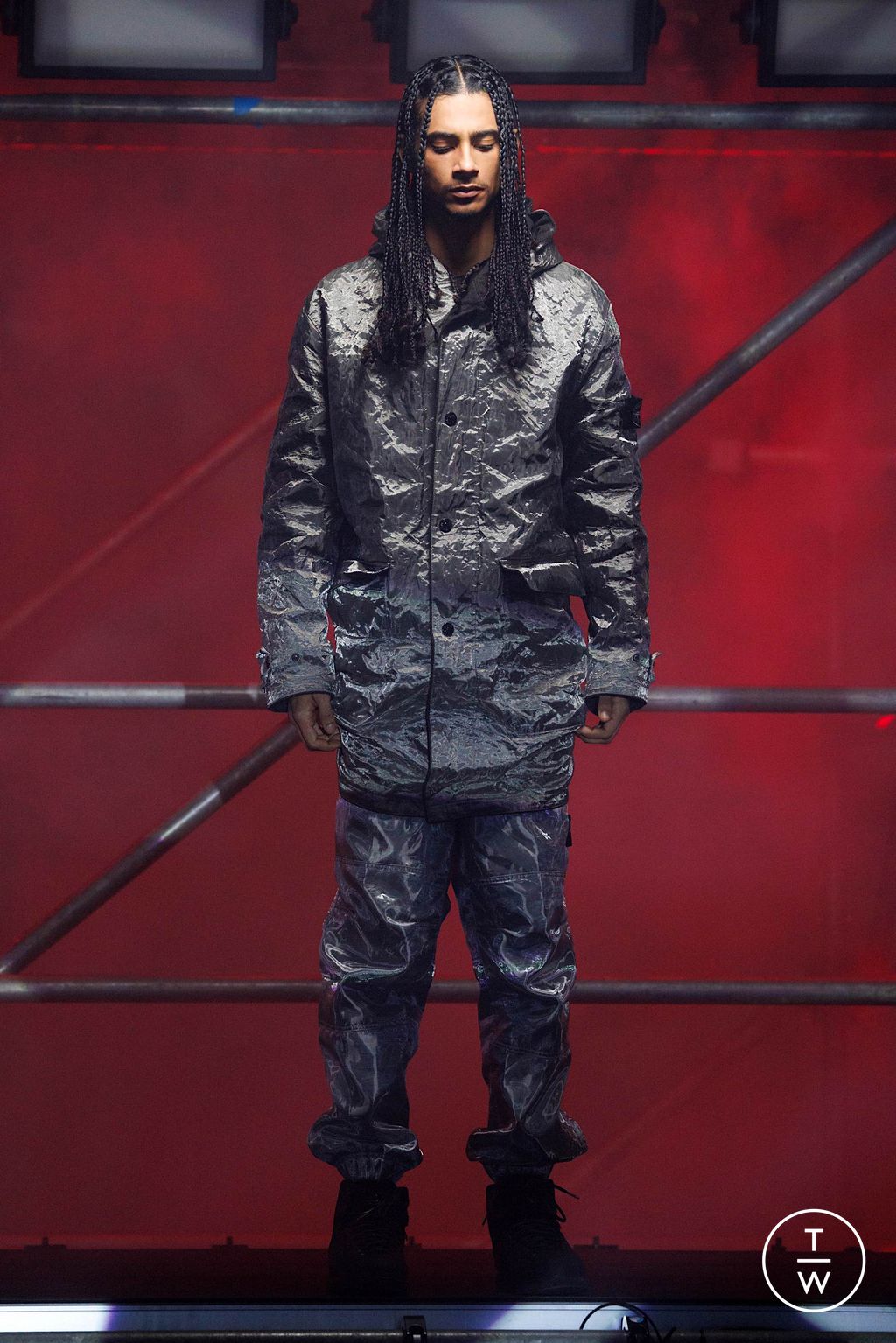 Fashion Week Milan Fall/Winter 2024 look 16 from the Stone Island collection menswear
