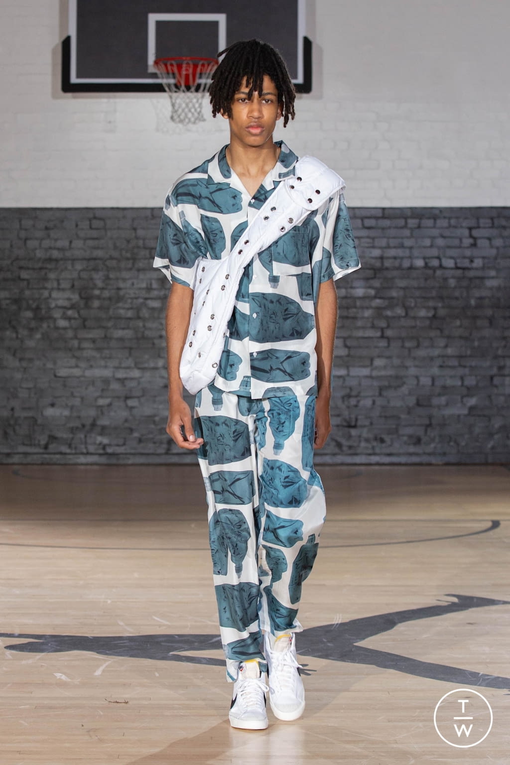 Fashion Week London Fall/Winter 2020 look 8 from the Studio Alch collection menswear