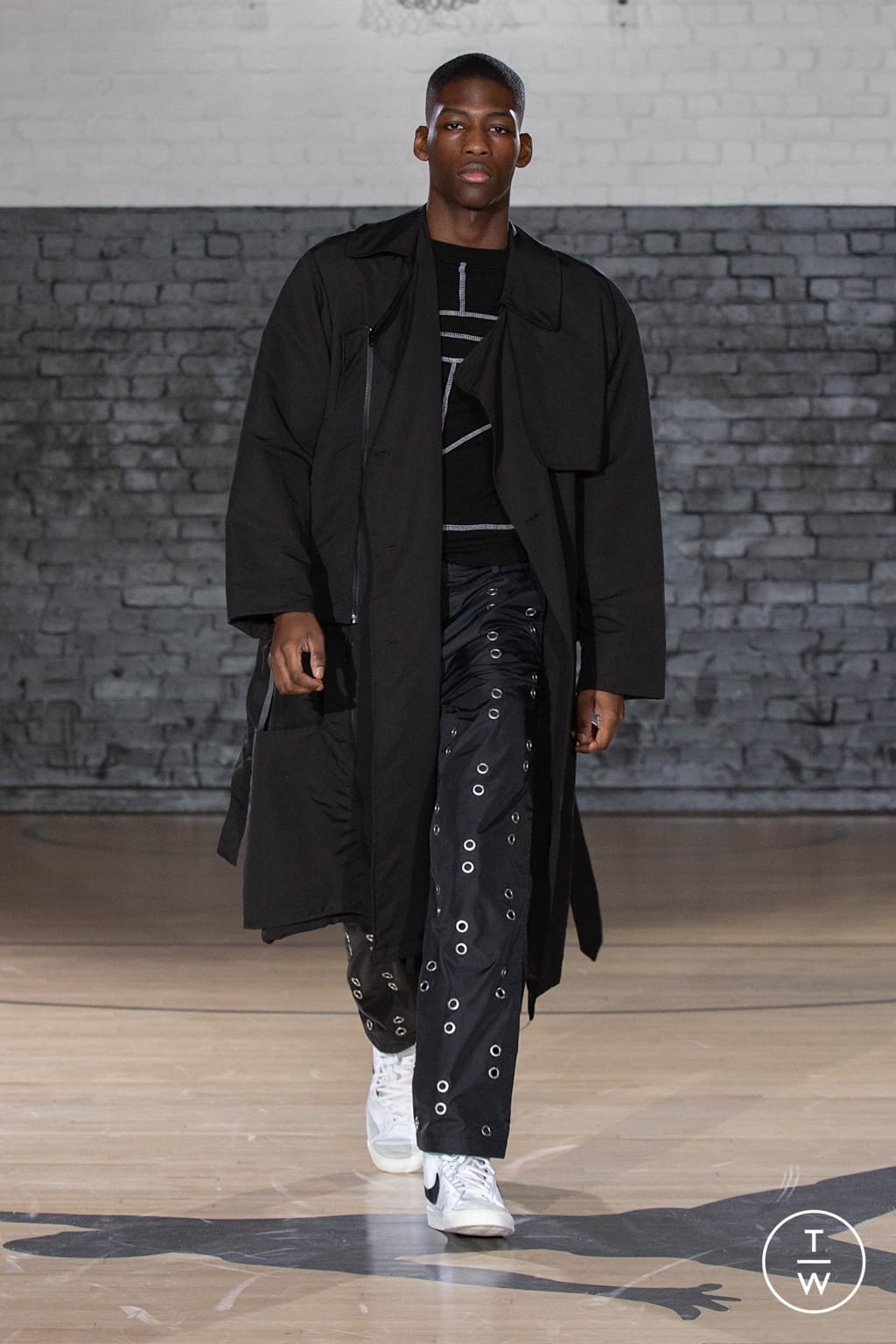 Fashion Week London Fall/Winter 2020 look 13 from the Studio Alch collection menswear