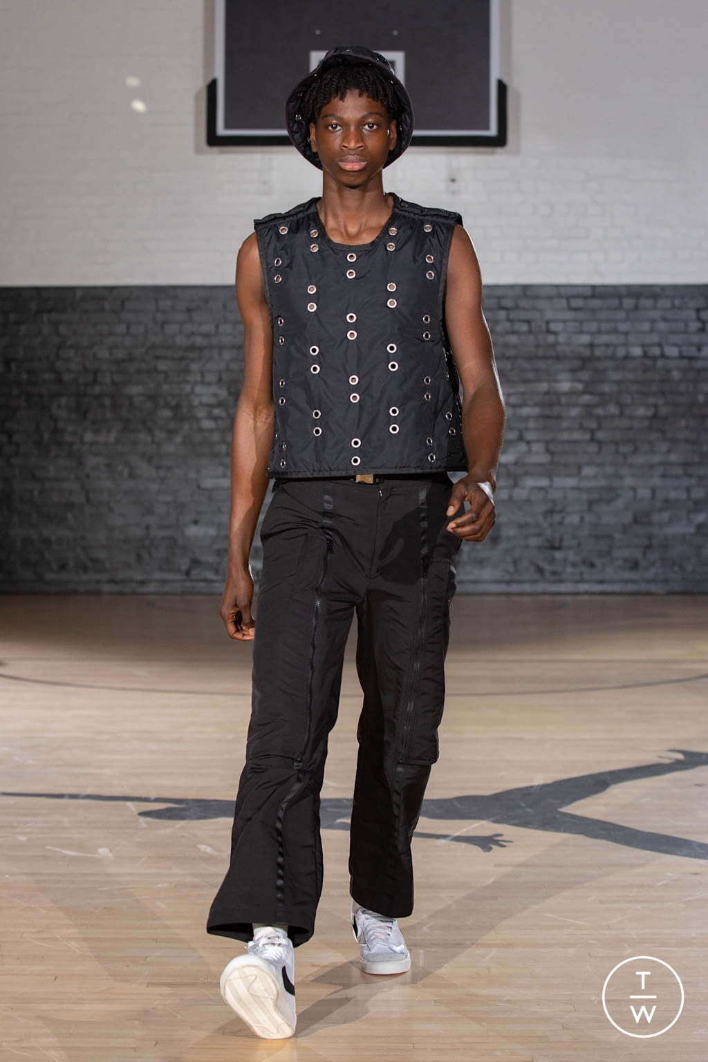 Fashion Week London Fall/Winter 2020 look 14 from the Studio Alch collection menswear