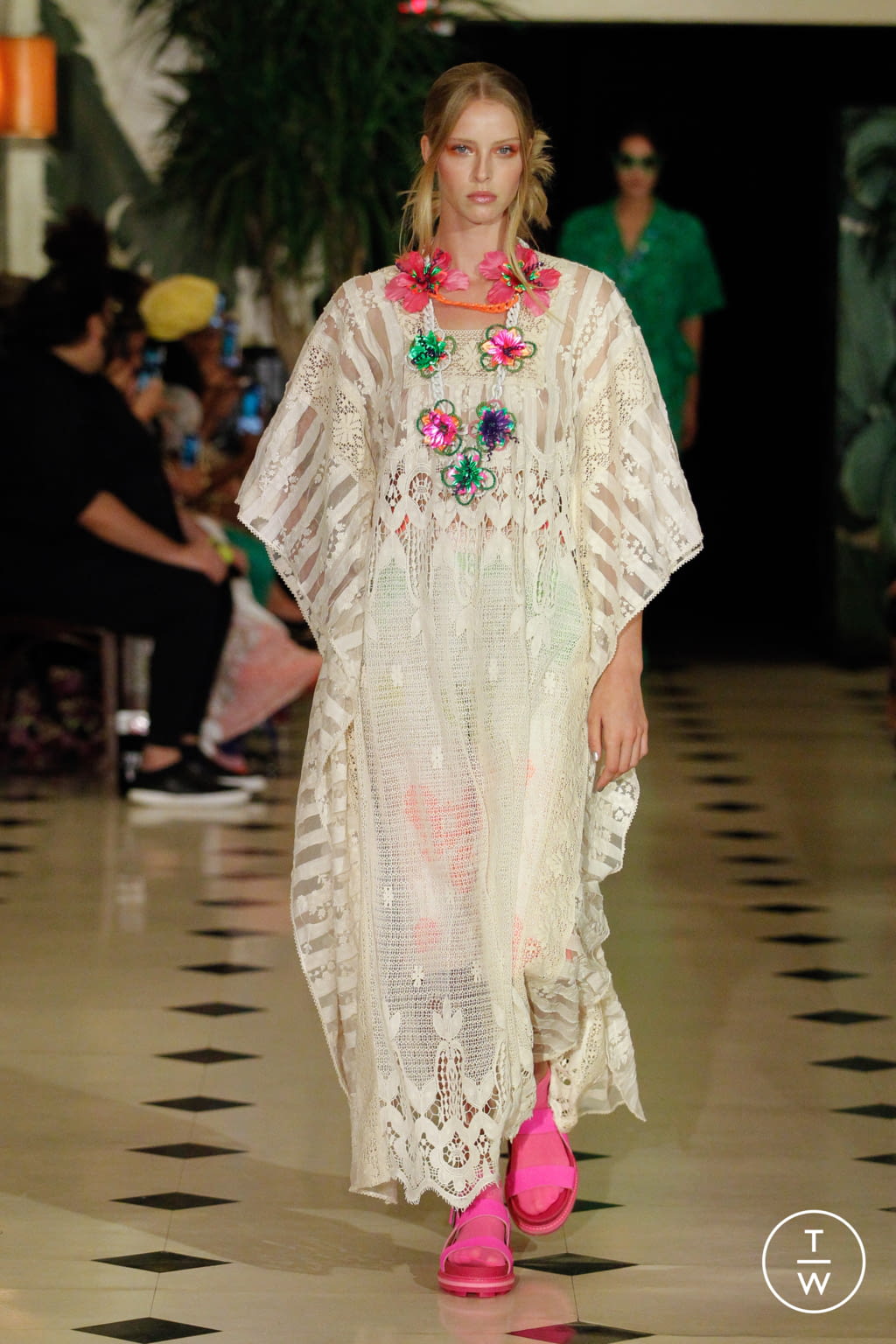 Fashion Week New York Spring/Summer 2022 look 7 from the Anna Sui collection womenswear