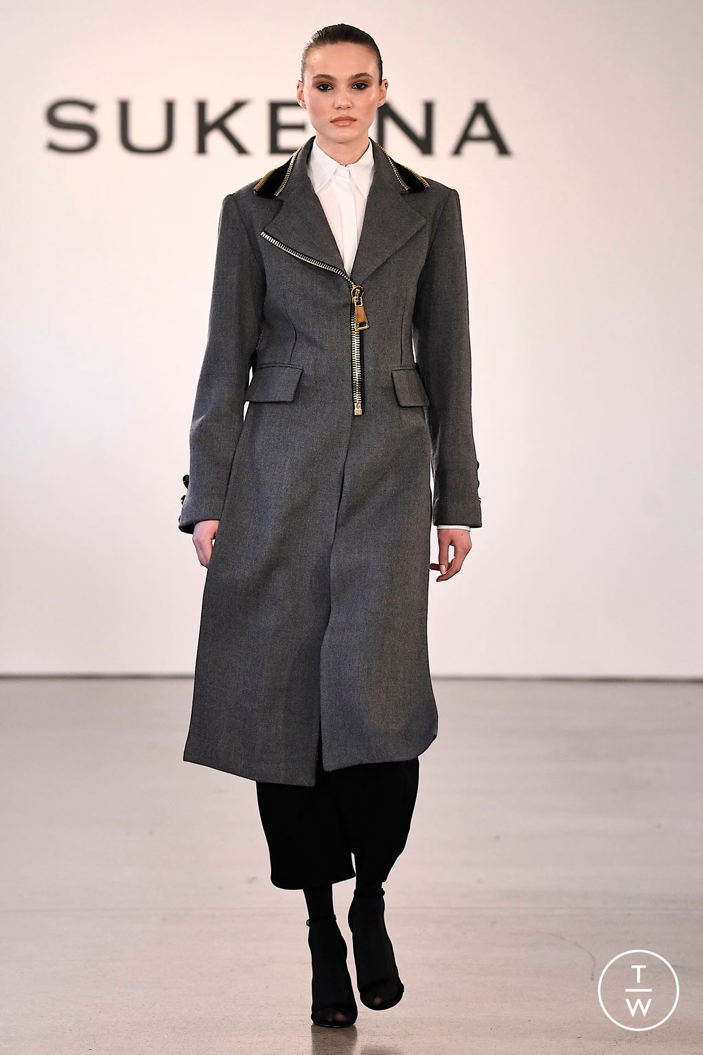 Fashion Week New York Fall/Winter 2023 look 19 from the Sukeina collection womenswear