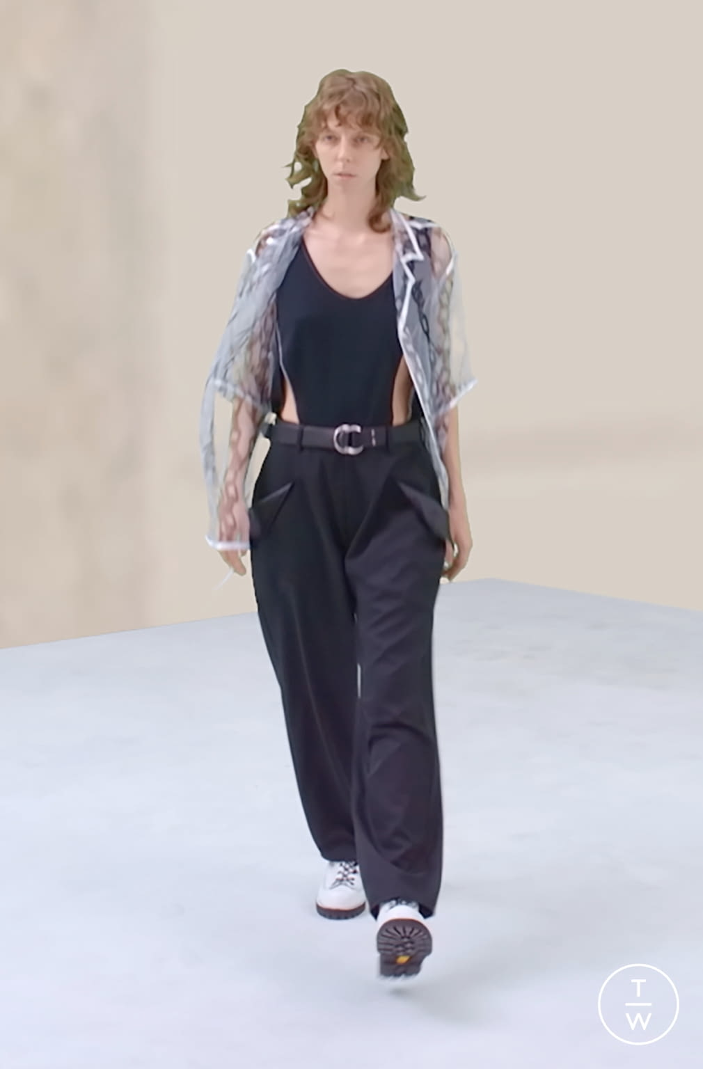 Fashion Week Paris Spring/Summer 2022 look 14 de la collection Sulvam menswear