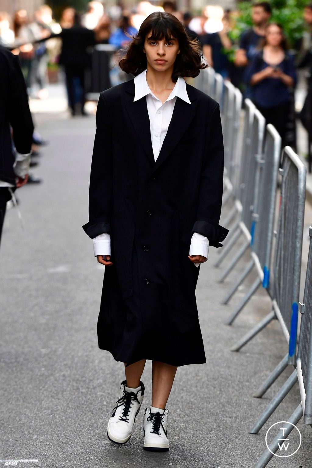 Fashion Week Paris Spring/Summer 2024 look 3 from the Sulvam collection menswear