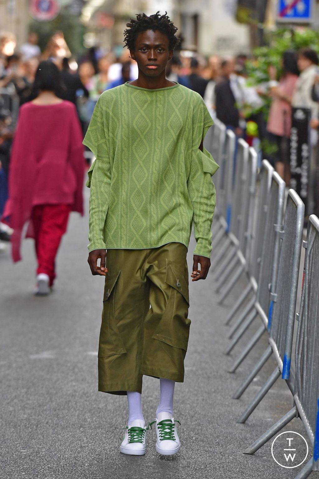 Fashion Week Paris Spring/Summer 2024 look 11 from the Sulvam collection 男装