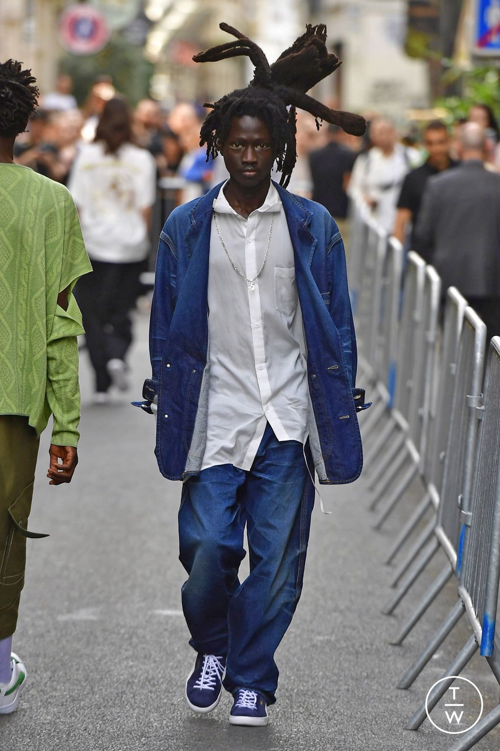 Fashion Week Paris Spring/Summer 2024 look 12 from the Sulvam collection 男装