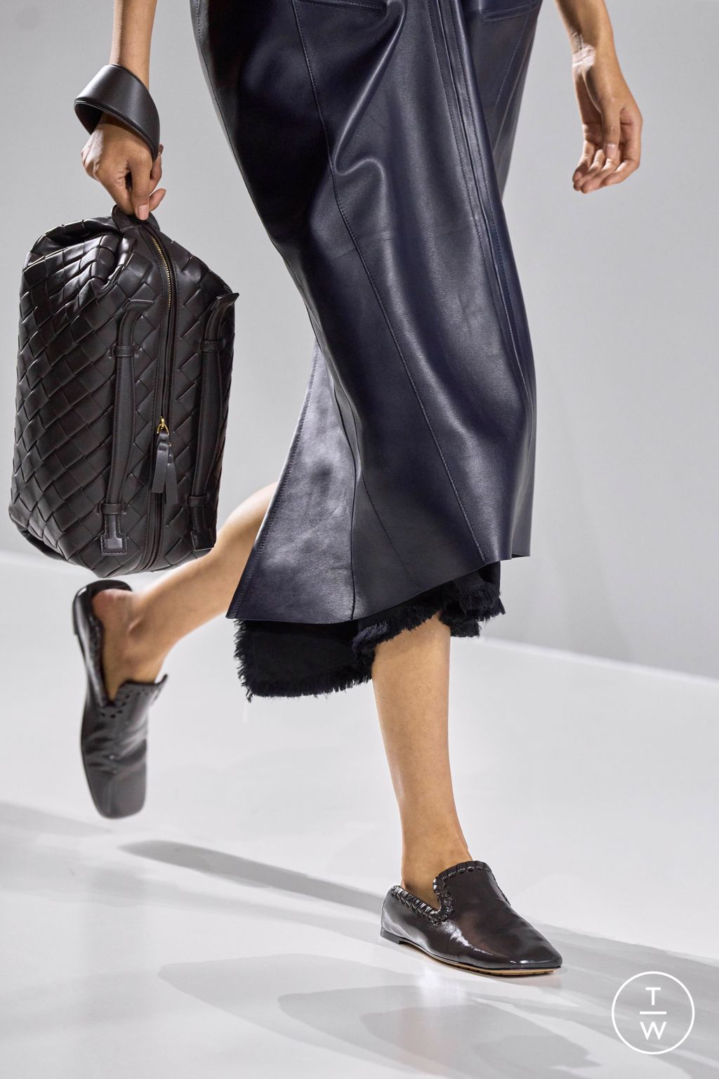 Fashion Week Milan Spring/Summer 2026 look 3 from the Bottega Veneta collection womenswear accessories