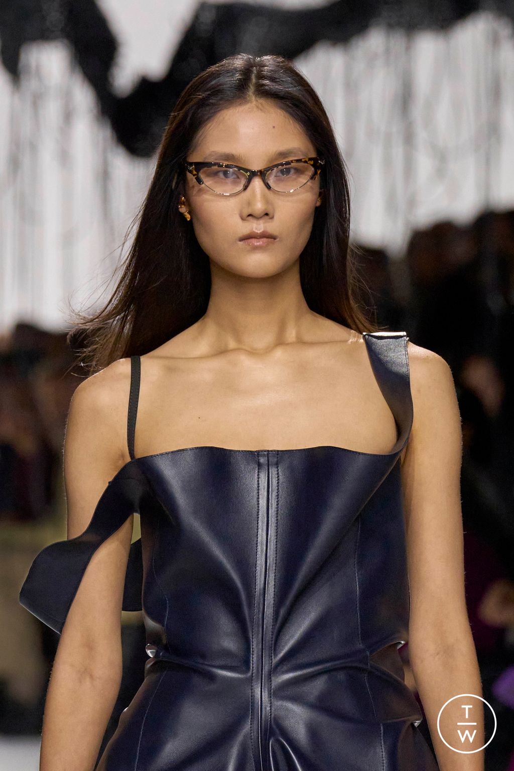 Fashion Week Milan Spring/Summer 2026 look 4 from the Bottega Veneta collection womenswear accessories