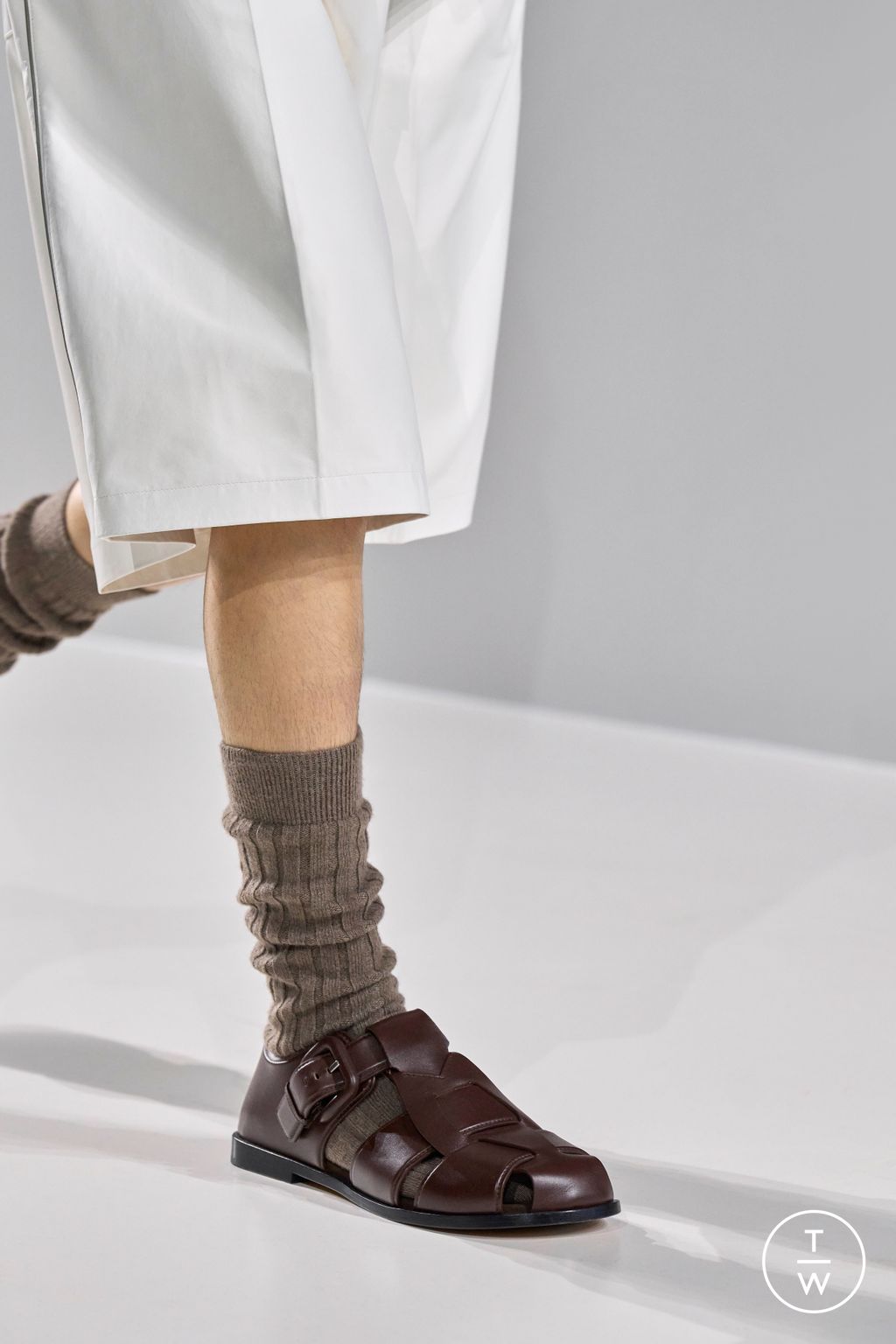 Fashion Week Milan Spring/Summer 2026 look 23 from the Bottega Veneta collection womenswear accessories