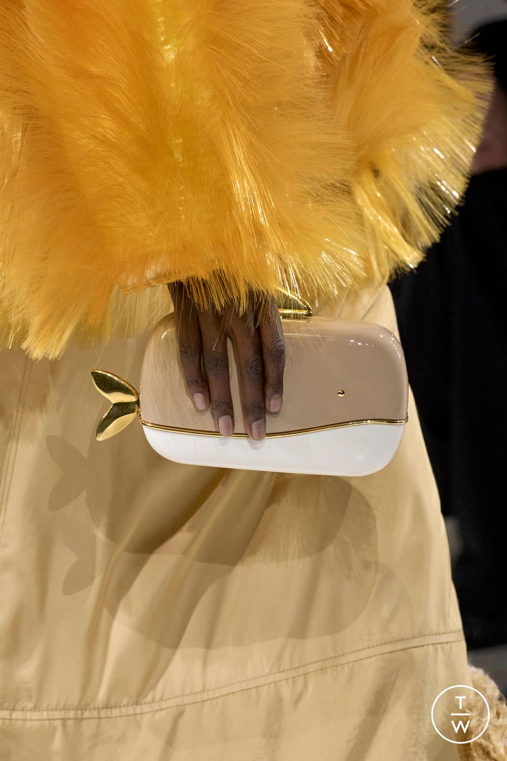 Fashion Week Milan Spring/Summer 2026 look 42 from the Bottega Veneta collection womenswear accessories