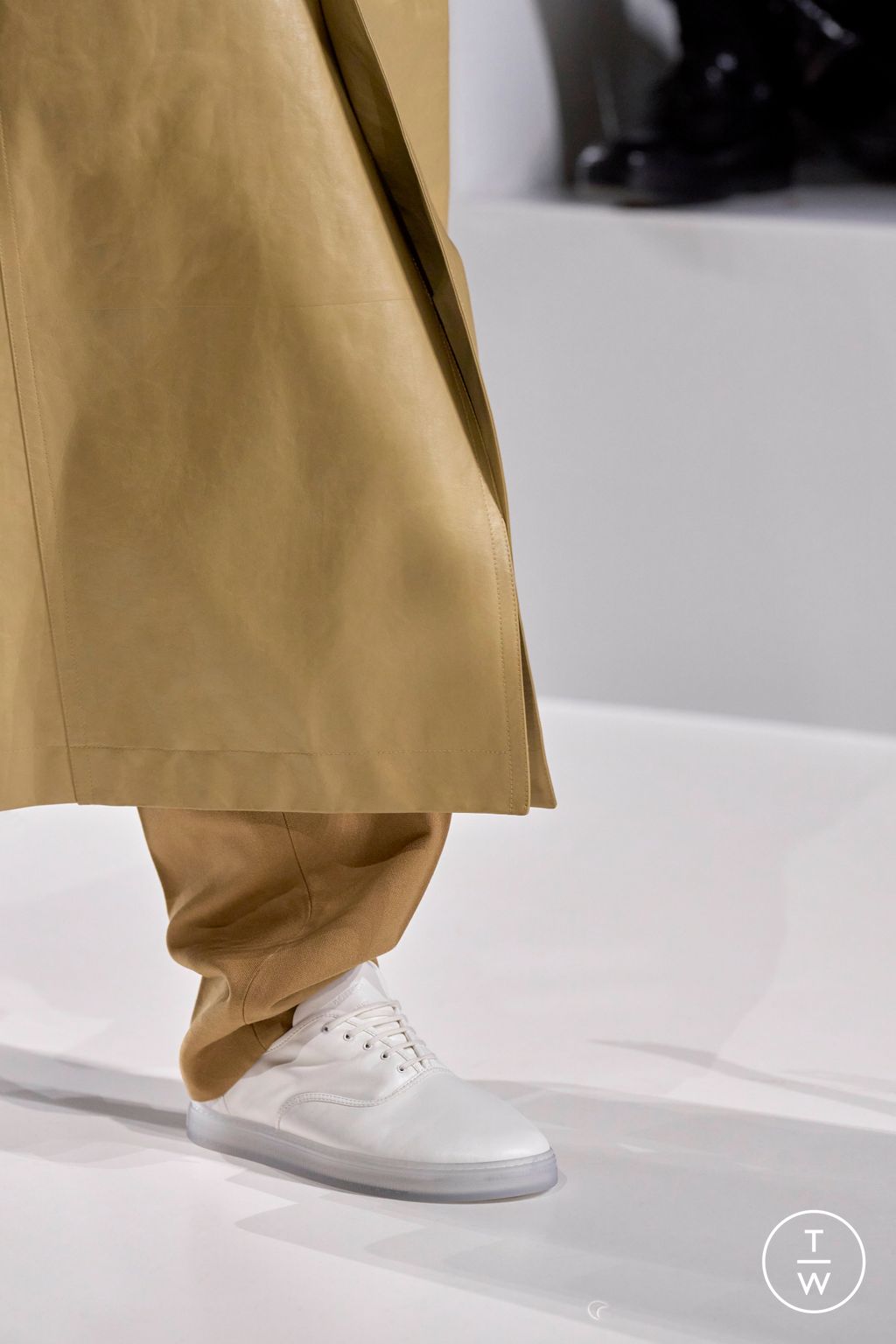 Fashion Week Milan Spring/Summer 2026 look 61 from the Bottega Veneta collection womenswear accessories