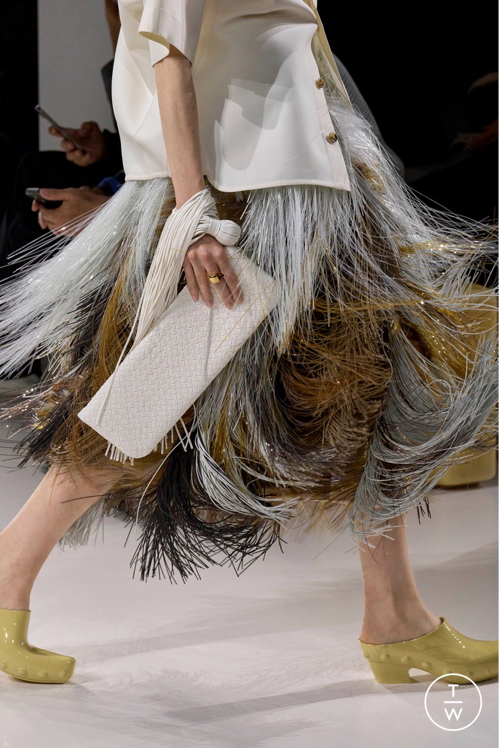 Fashion Week Milan Spring/Summer 2026 look 77 from the Bottega Veneta collection womenswear accessories