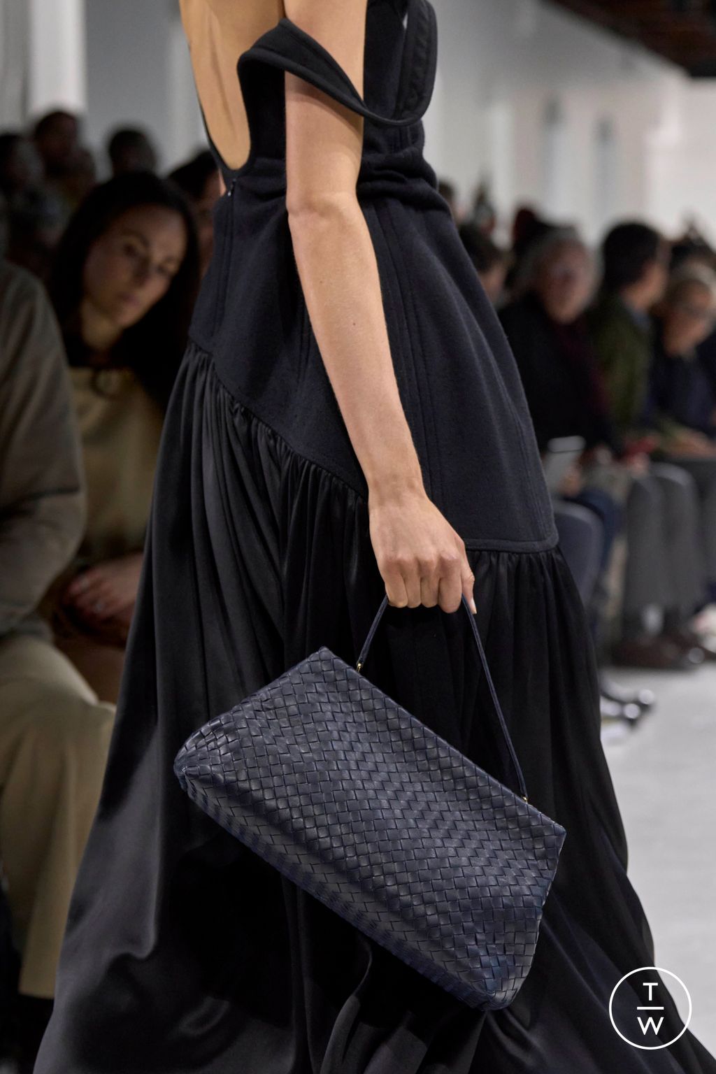 Fashion Week Milan Spring/Summer 2026 look 89 from the Bottega Veneta collection womenswear accessories