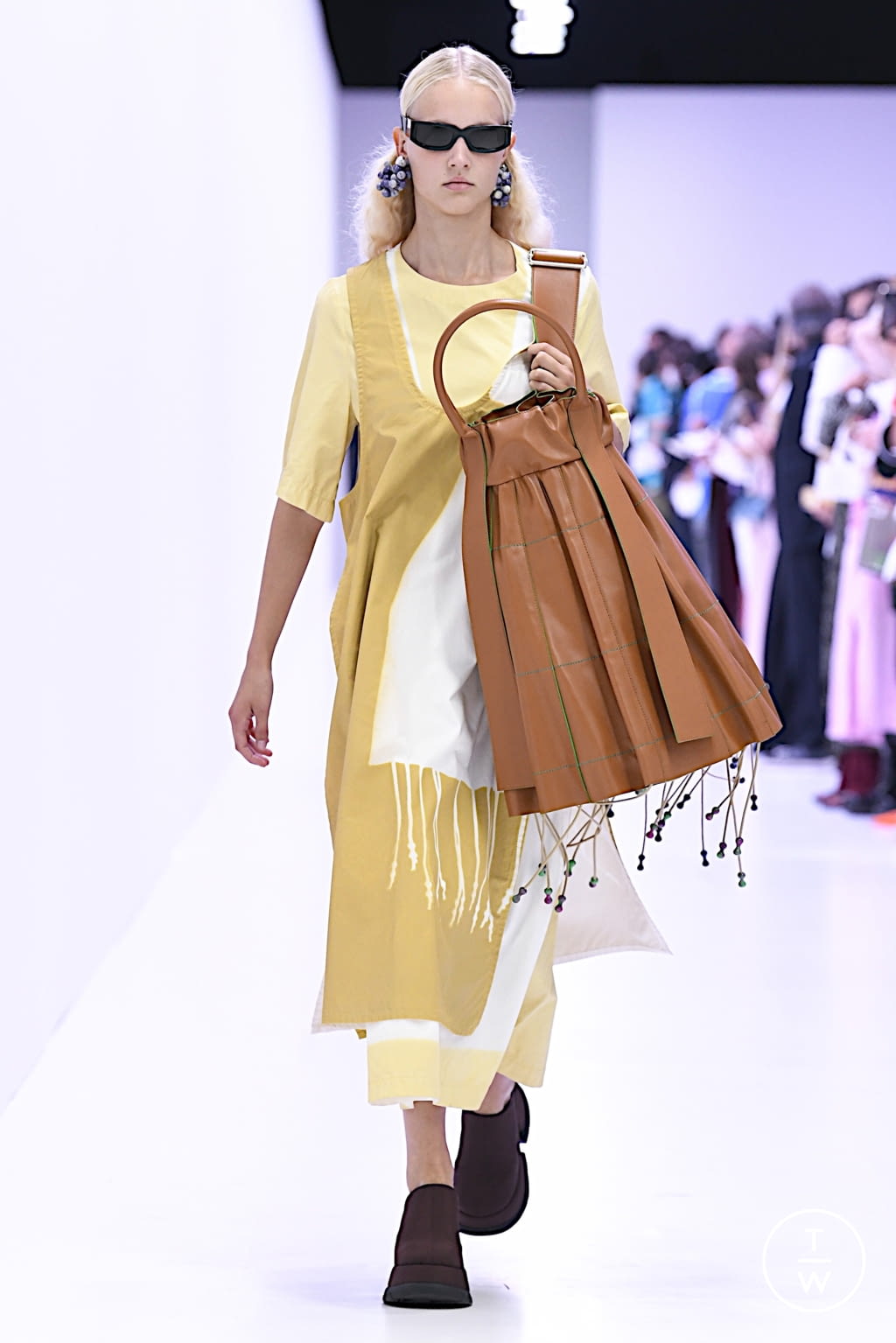 Fashion Week Milan Spring/Summer 2022 look 1 de la collection Sunnei womenswear