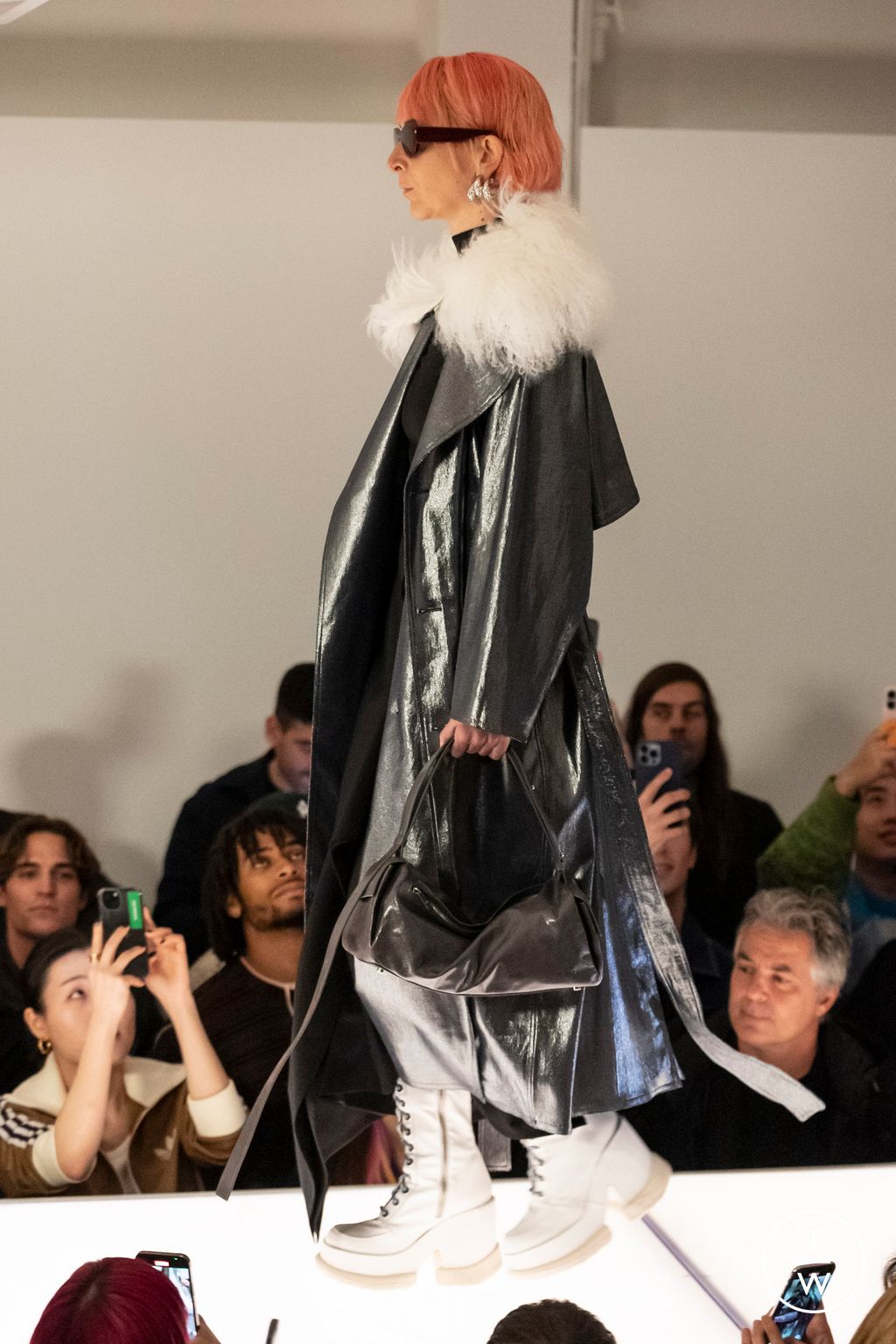 Fashion Week Milan Fall/Winter 2023 look 7 de la collection Sunnei womenswear