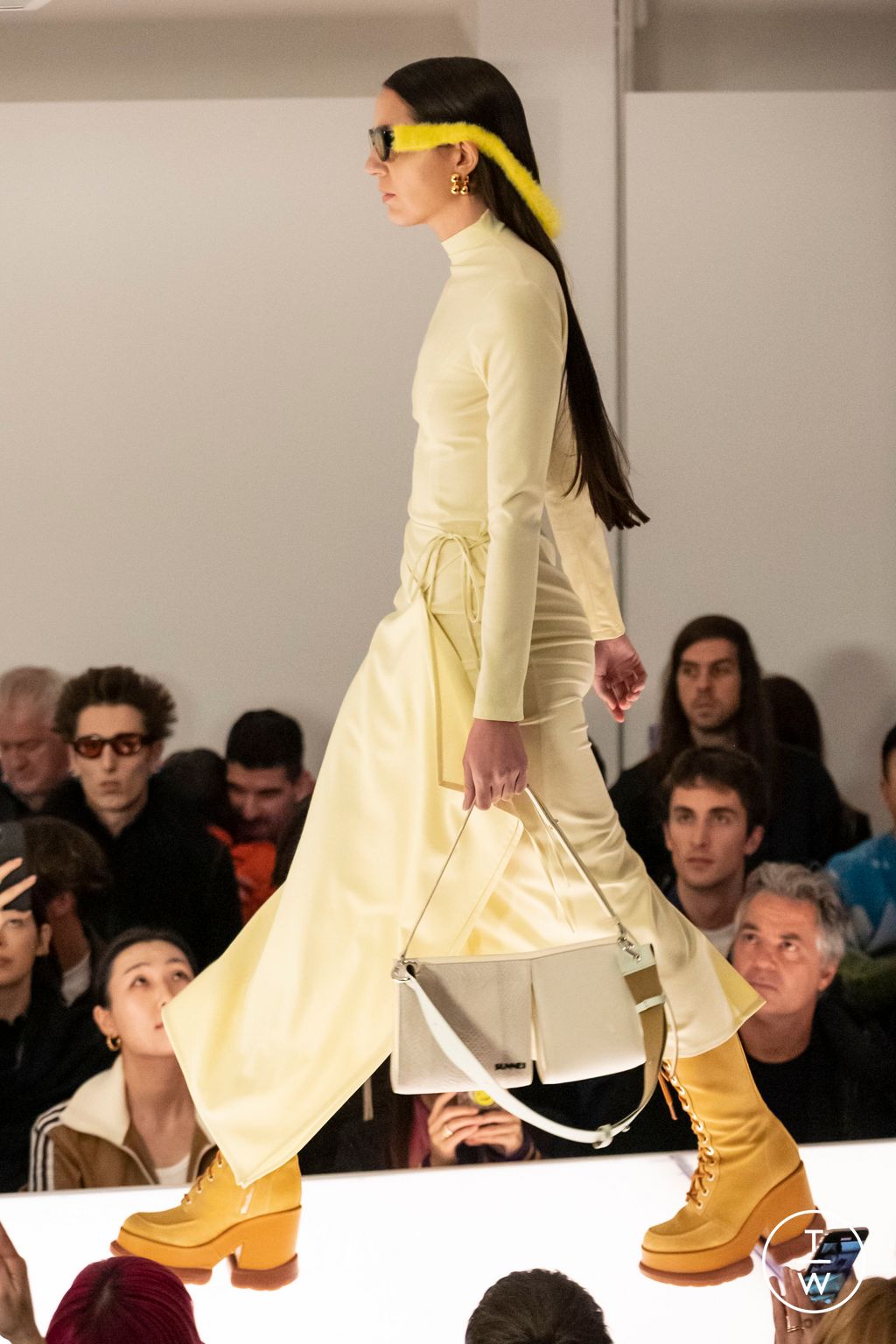 Fashion Week Milan Fall/Winter 2023 look 14 de la collection Sunnei womenswear