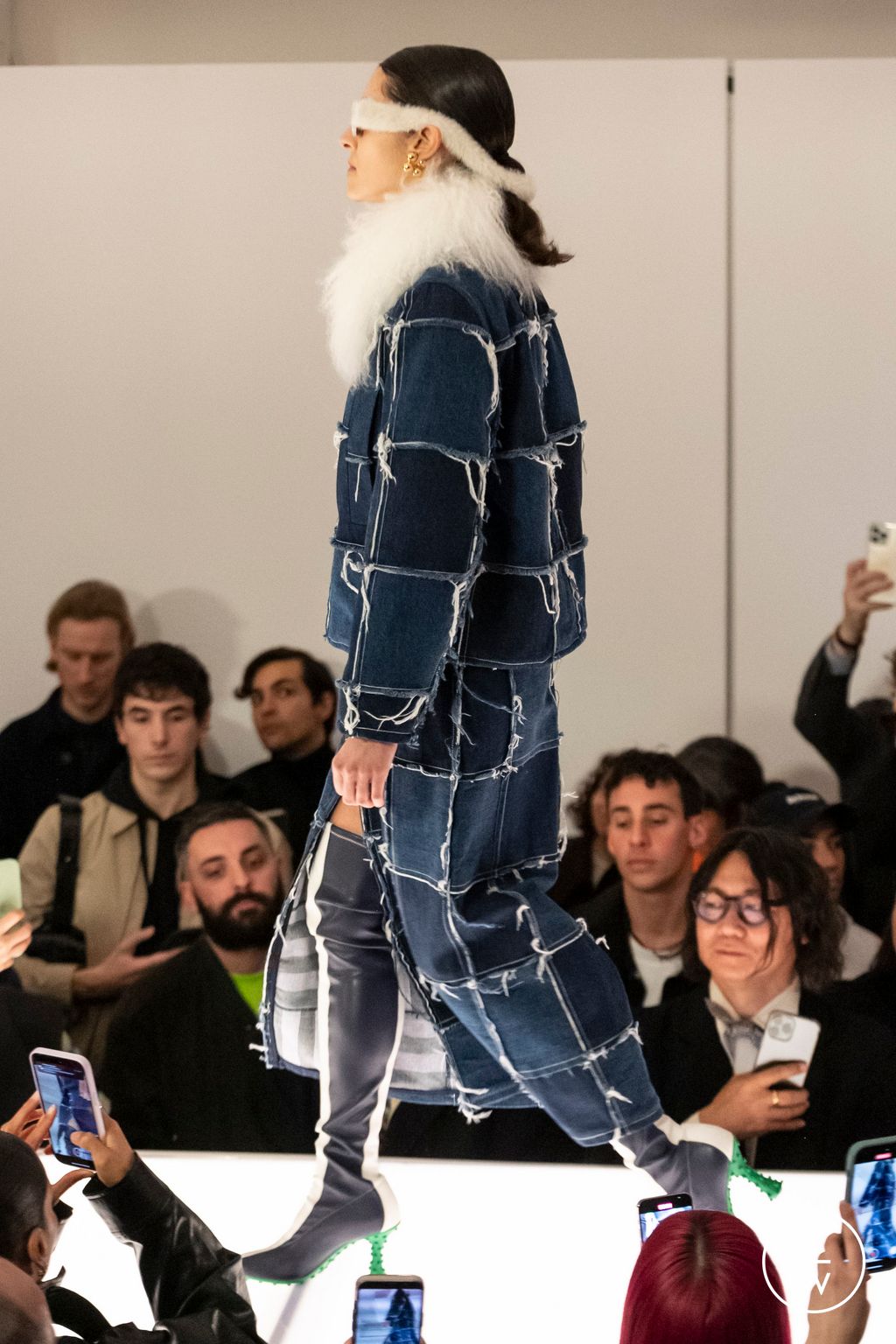 Fashion Week Milan Fall/Winter 2023 look 19 de la collection Sunnei womenswear
