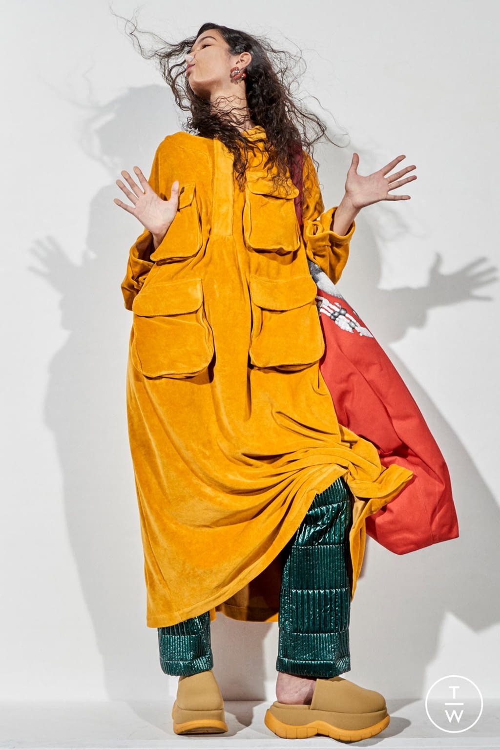 Fashion Week Milan Fall/Winter 2021 look 17 de la collection Sunnei womenswear