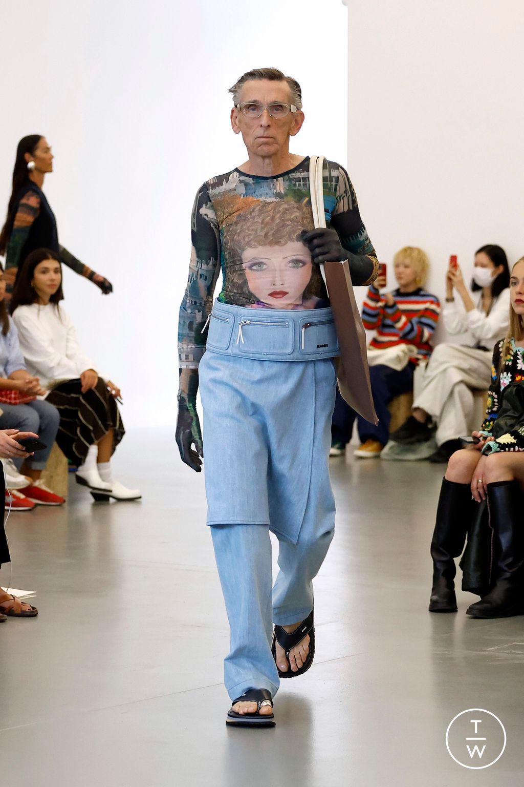 Fashion Week Milan Spring/Summer 2025 look 16 from the Sunnei collection womenswear