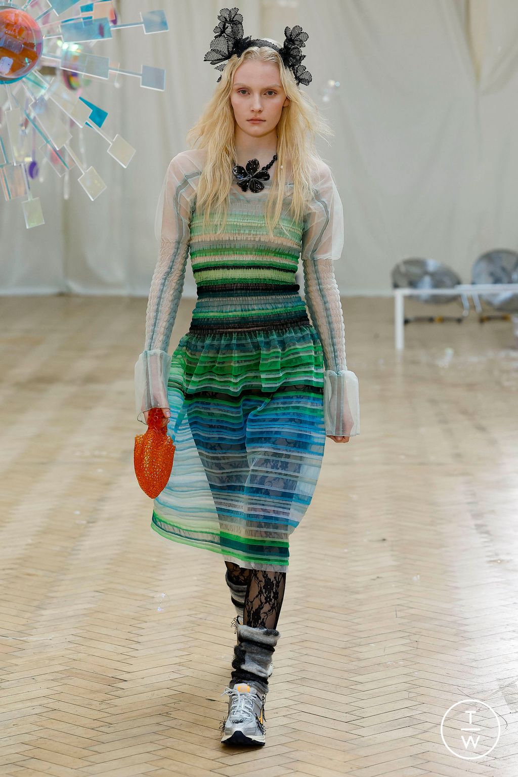 Fashion Week London Fall/Winter 2024 look 13 from the Susan Fang collection womenswear