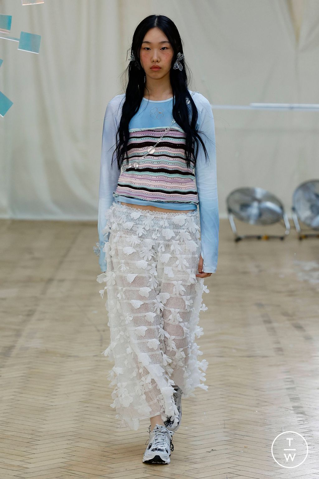 Fashion Week London Fall/Winter 2024 look 29 from the Susan Fang collection 女装