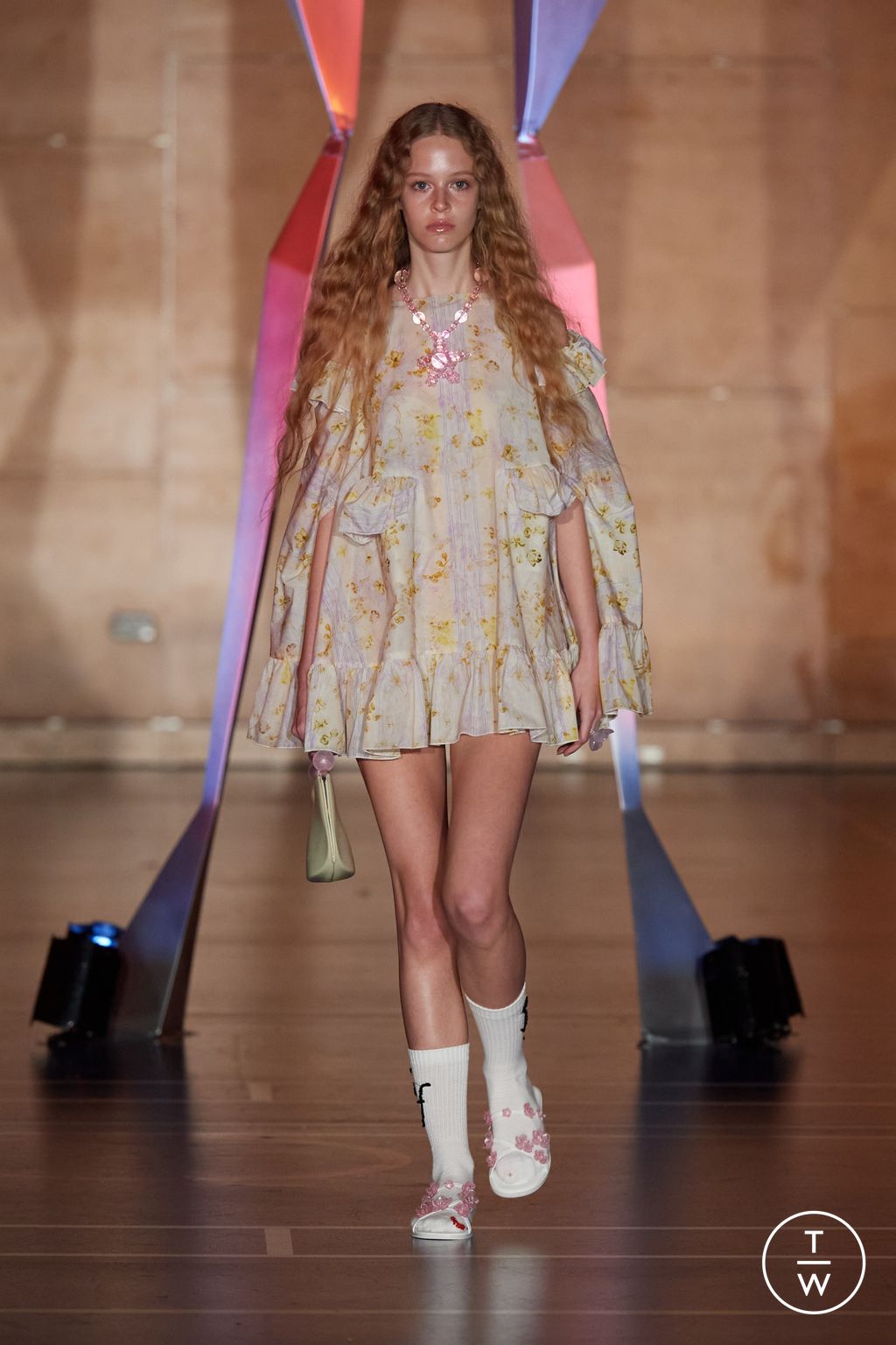 Fashion Week London Spring/Summer 2024 look 8 from the Susan Fang collection womenswear