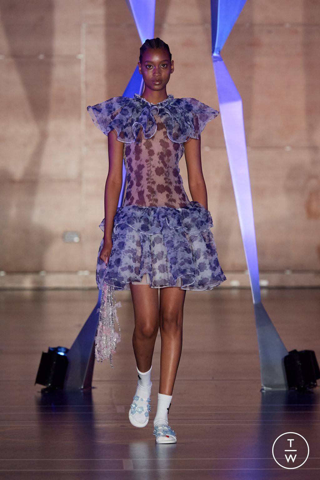 Fashion Week London Spring/Summer 2024 look 22 from the Susan Fang collection womenswear