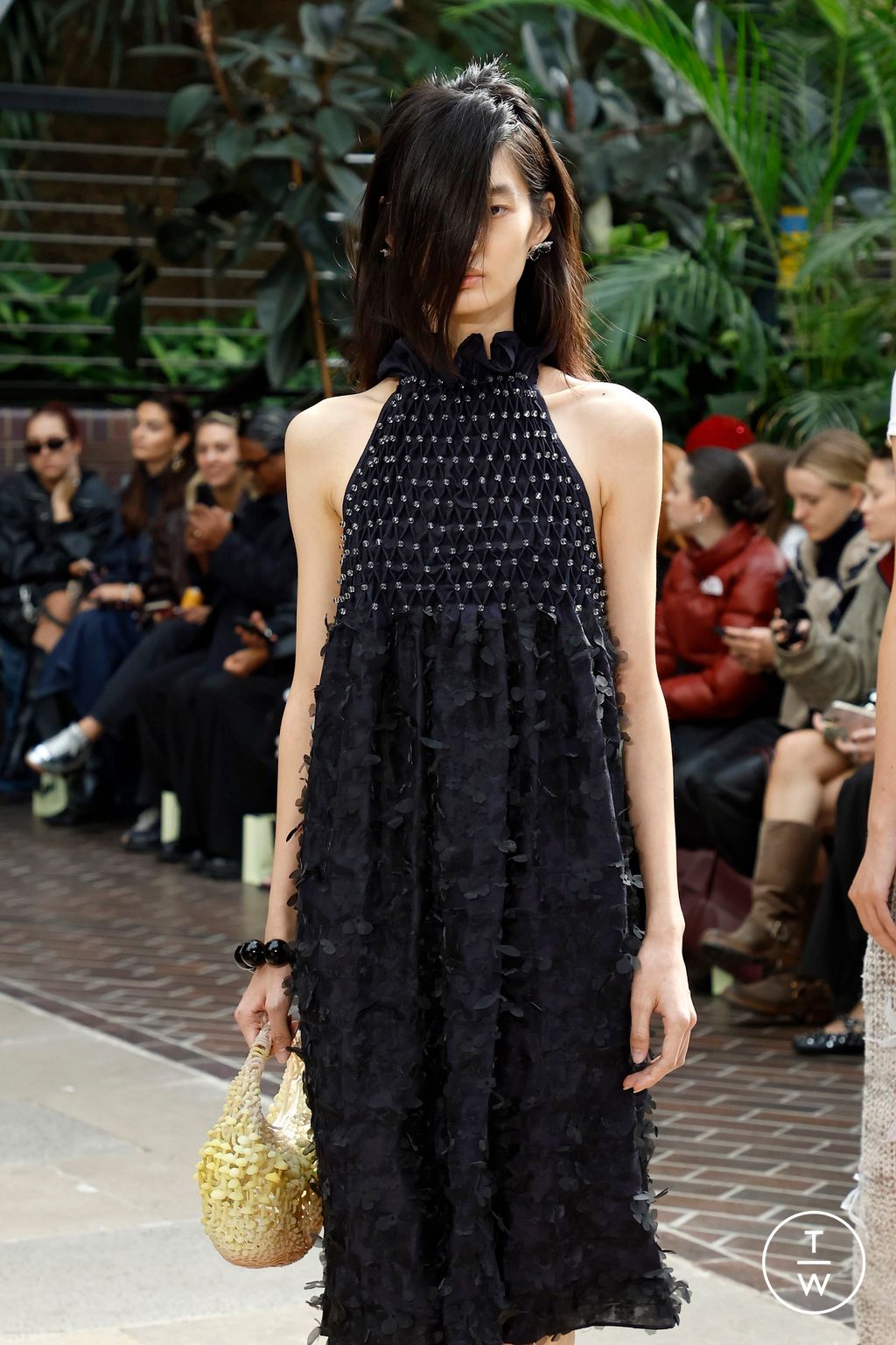 Fashion Week London Spring/Summer 2026 look 19 from the Susan Fang collection womenswear