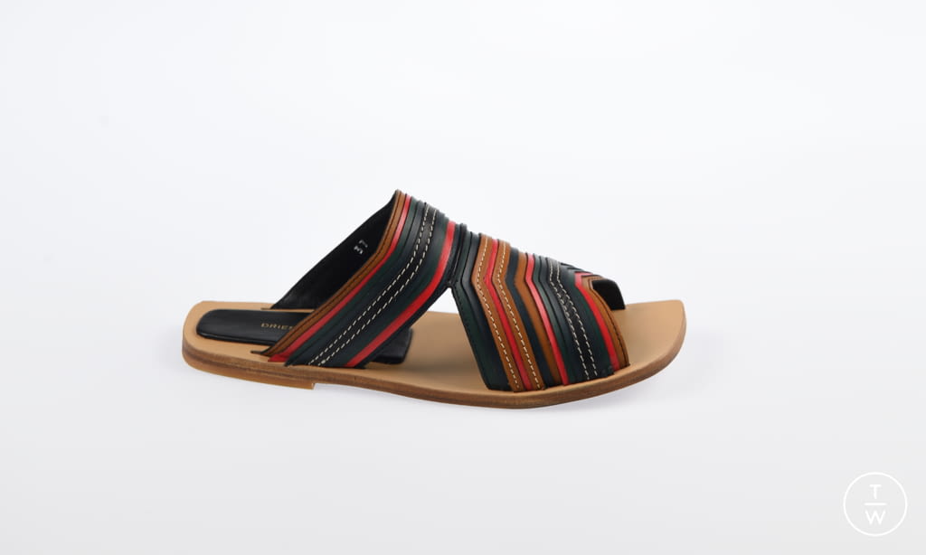 Fashion Week Paris Spring/Summer 2021 look 35 from the Dries Van Noten collection womenswear accessories