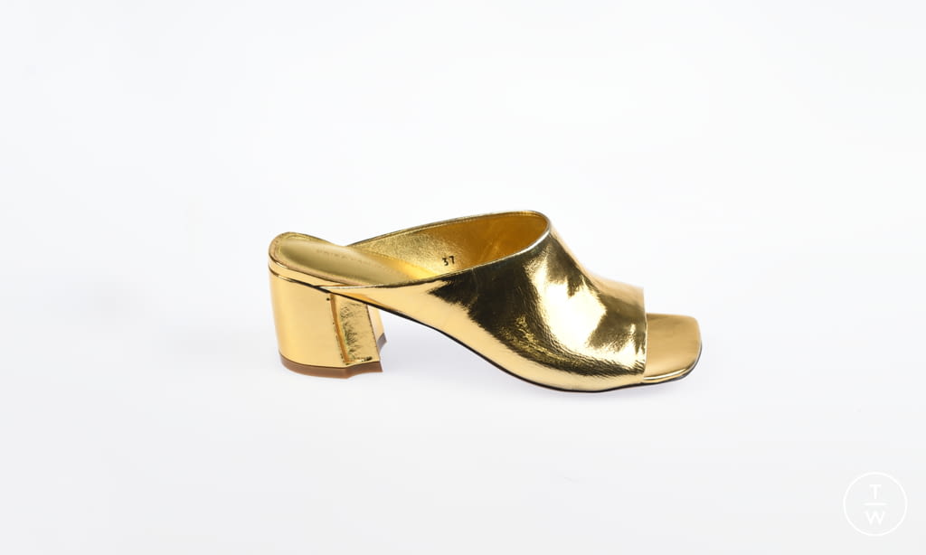 Fashion Week Paris Spring/Summer 2021 look 62 from the Dries Van Noten collection womenswear accessories