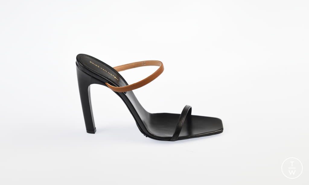 Fashion Week Paris Spring/Summer 2021 look 93 from the Dries Van Noten collection womenswear accessories