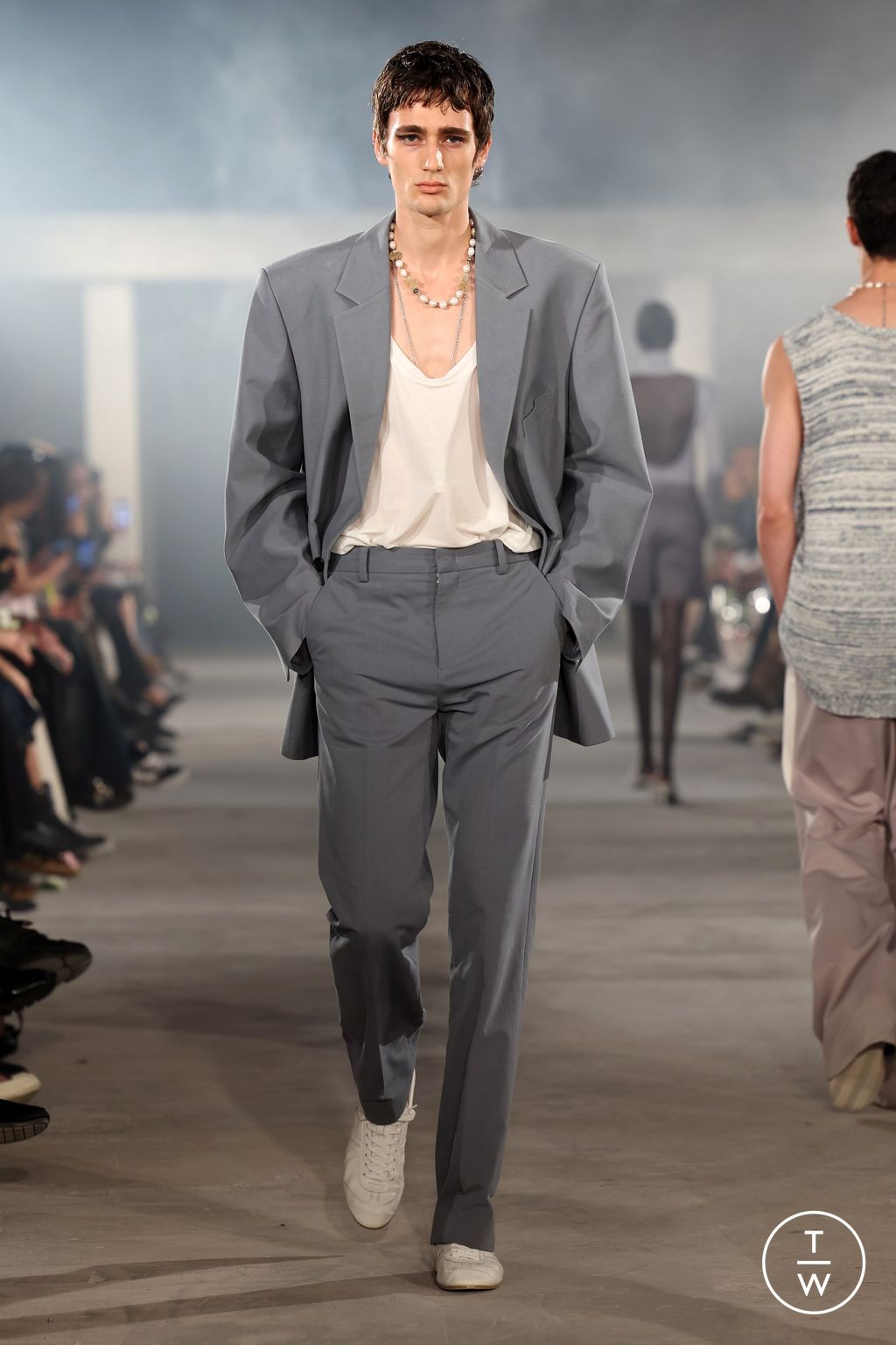 Fashion Week Paris Spring-Summer 2025 look 12 from the System Studios collection menswear