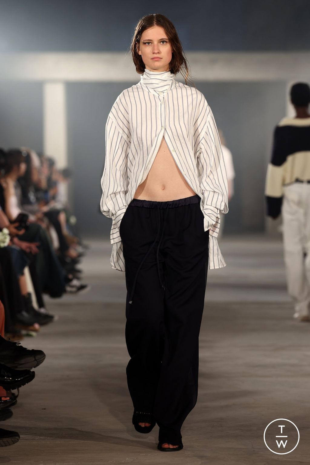 Fashion Week Paris Spring-Summer 2025 look 31 from the System Studios collection 男装