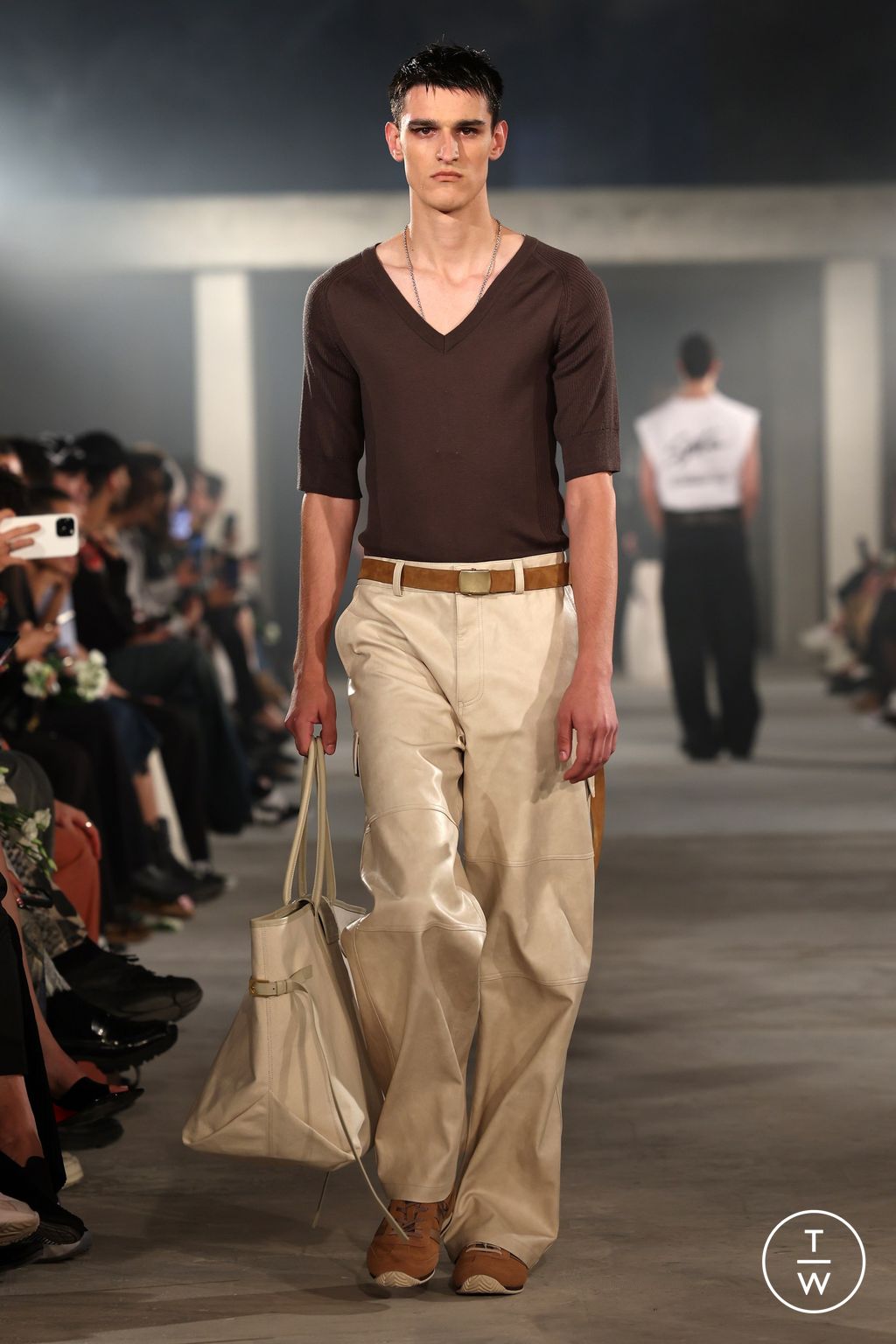 Fashion Week Paris Spring-Summer 2025 look 39 from the System Studios collection menswear