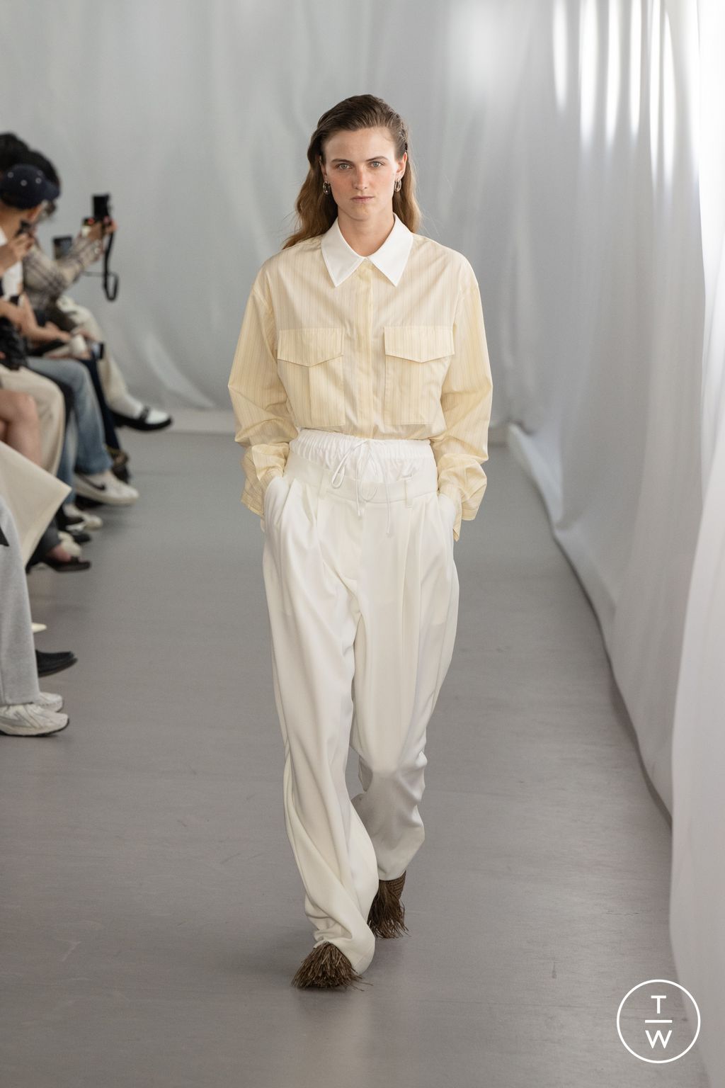 Fashion Week Paris Spring/Summer 2026 look 22 from the System collection 男装