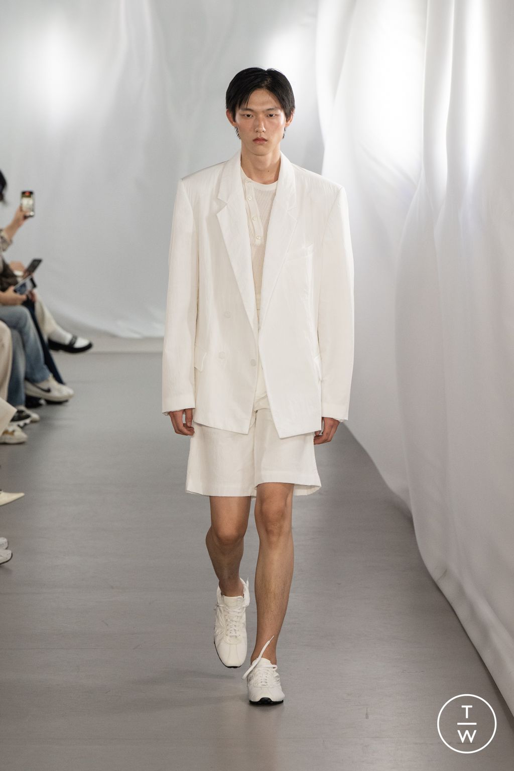 Fashion Week Paris Spring/Summer 2026 look 50 from the System collection 男装