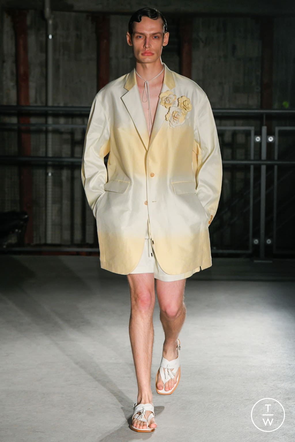 Fashion Week Paris Spring/Summer 2022 look 4 from the TAAKK collection menswear
